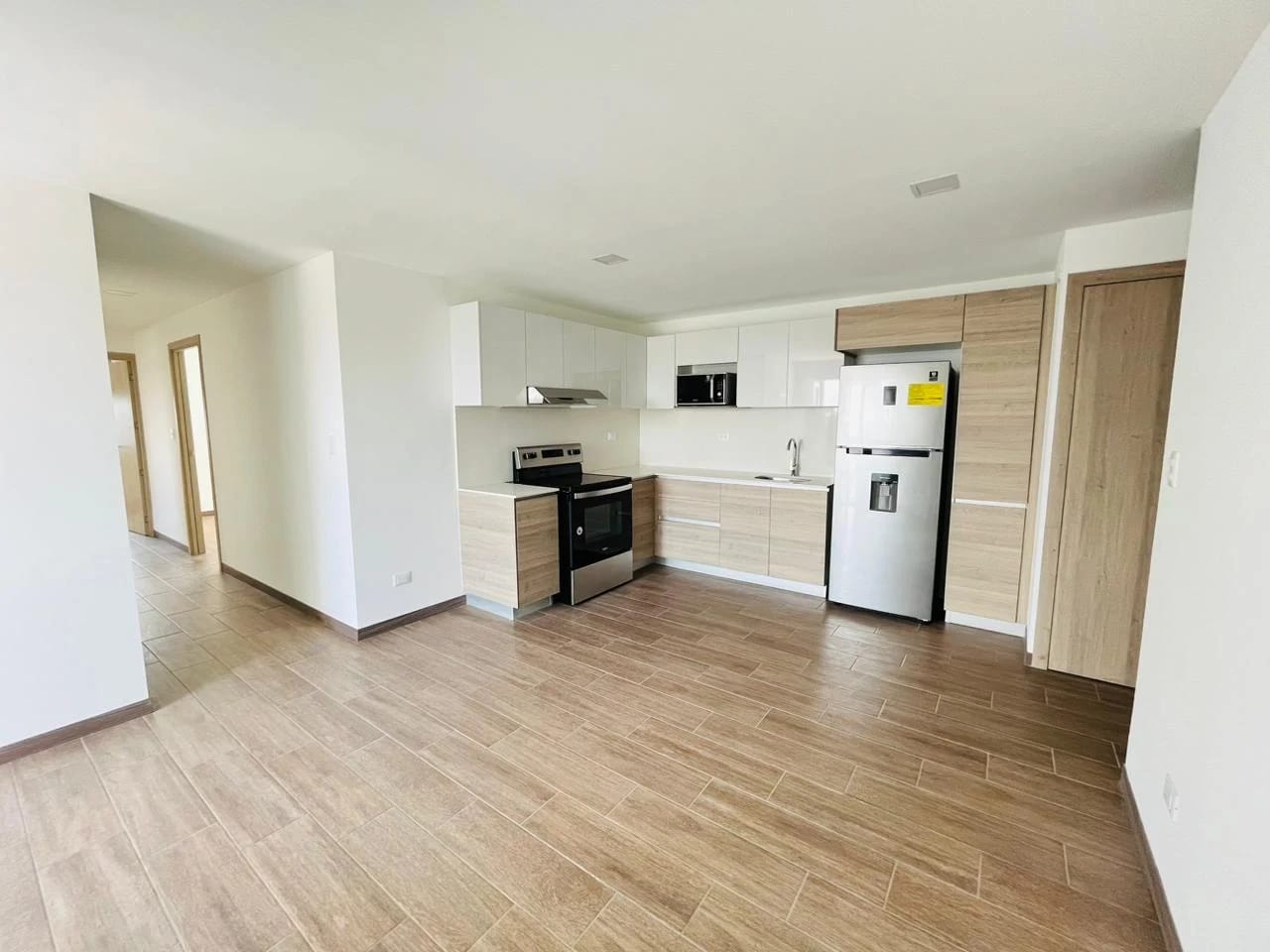 Apartamento de 3 dormitorios en zona 12 — Apartamento en Alquiler en Zona 12, Guatemala, Ciudad — foto 2 de 15
