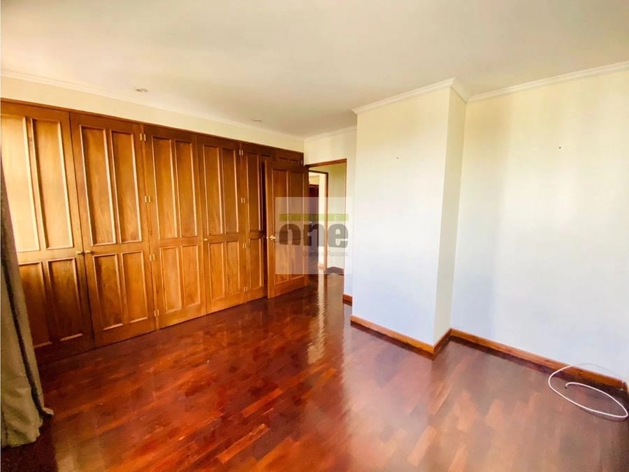 Apartamento de 120 mts. con 2 habitaciones en zona 10 — Casa en Alquiler en Zona 10, Guatemala, Ciudad — foto 5 de 13