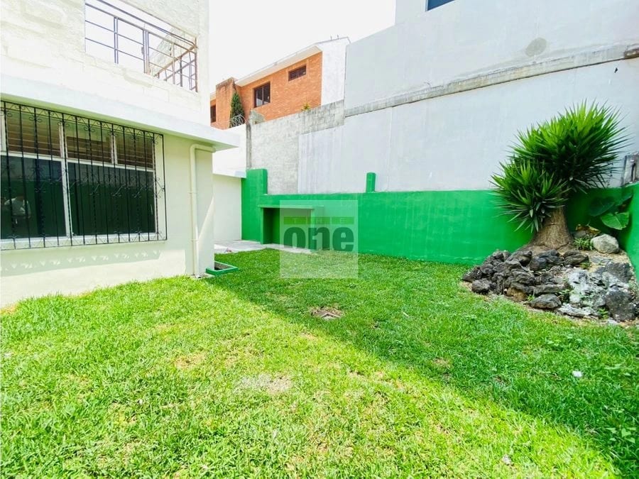 Casa en zona 10 ideal oficinas Fuera de garita cercana a Oakland — Casa en Alquiler en Zona 10, Guatemala, Ciudad — foto 10 de 10