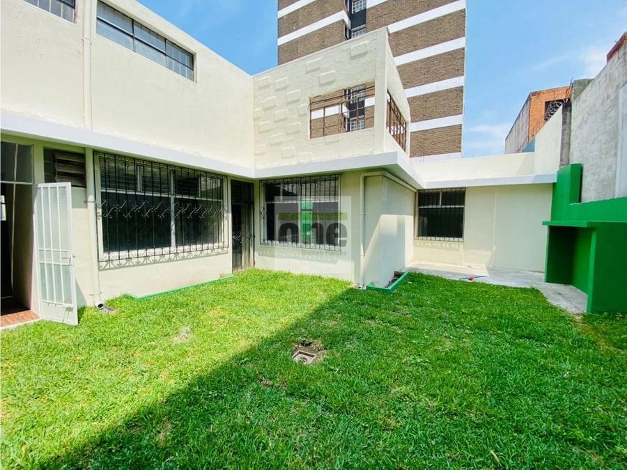 Alquiler de casa para oficinas en zona 10 Oakland - fuera de garita — Casa en Alquiler en Zona 10, Guatemala, Ciudad — foto 2 de 10