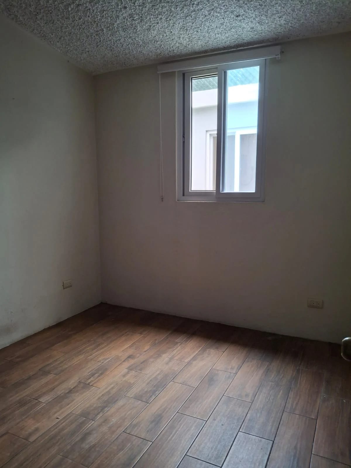 ALQUILER CASA DE 2 DORMITORIOS - UN NIVEL - VILLA LINDA II ZONA 7 — Casa en Alquiler en Zona 7, Guatemala, Ciudad — foto 12 de 17