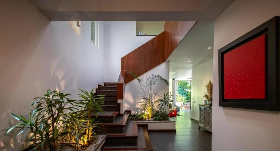 CASA DE ESQUINA EN VENTA - DENTRO DE CONDOMINIO - VISTA HERMOSA II ZONA 15 — Casa en Venta en Zona 15, Guatemala, Ciudad — foto 6 de 13