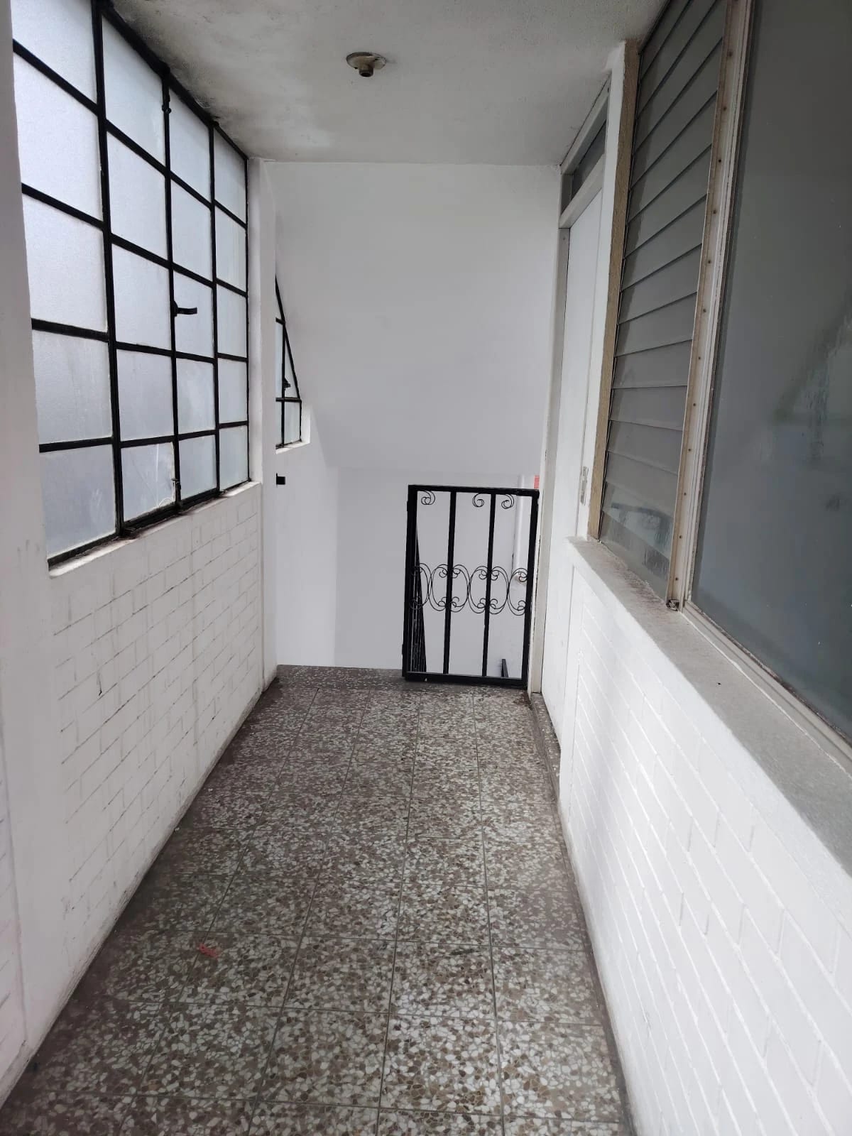 Casa de 2 Niveles en Venta Zona 6 — Casa en Venta en Zona 6, Guatemala, Ciudad — foto 9 de 12