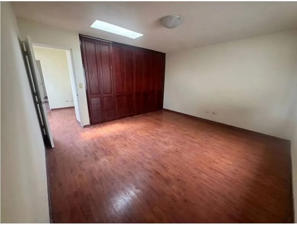 Casa en Venta los Manantiales Kn. 19.5 Entrada a San Jos — Casa en Venta en San José Pinula, Guatemala, Ciudad — foto 8 de 16