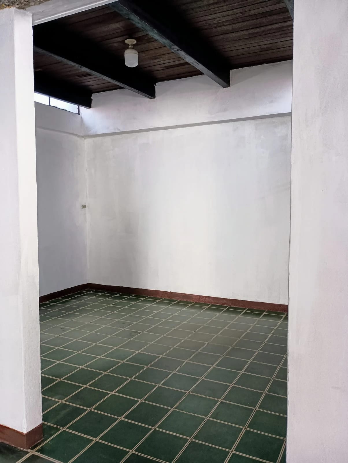 Casa en Venta en Zona 11 – Fuera de Garita - Colonia Granai & Townson — Casa en Venta en Zona 11, Guatemala, Ciudad — foto 3 de 11