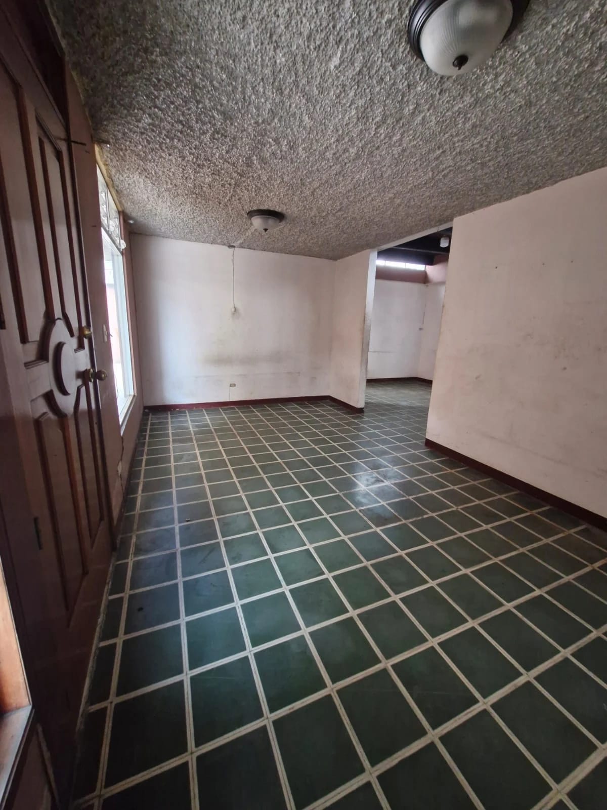 Casa en Venta en Zona 11 – Fuera de Garita - Colonia Granai & Townson — Casa en Venta en Zona 11, Guatemala, Ciudad — foto 7 de 11