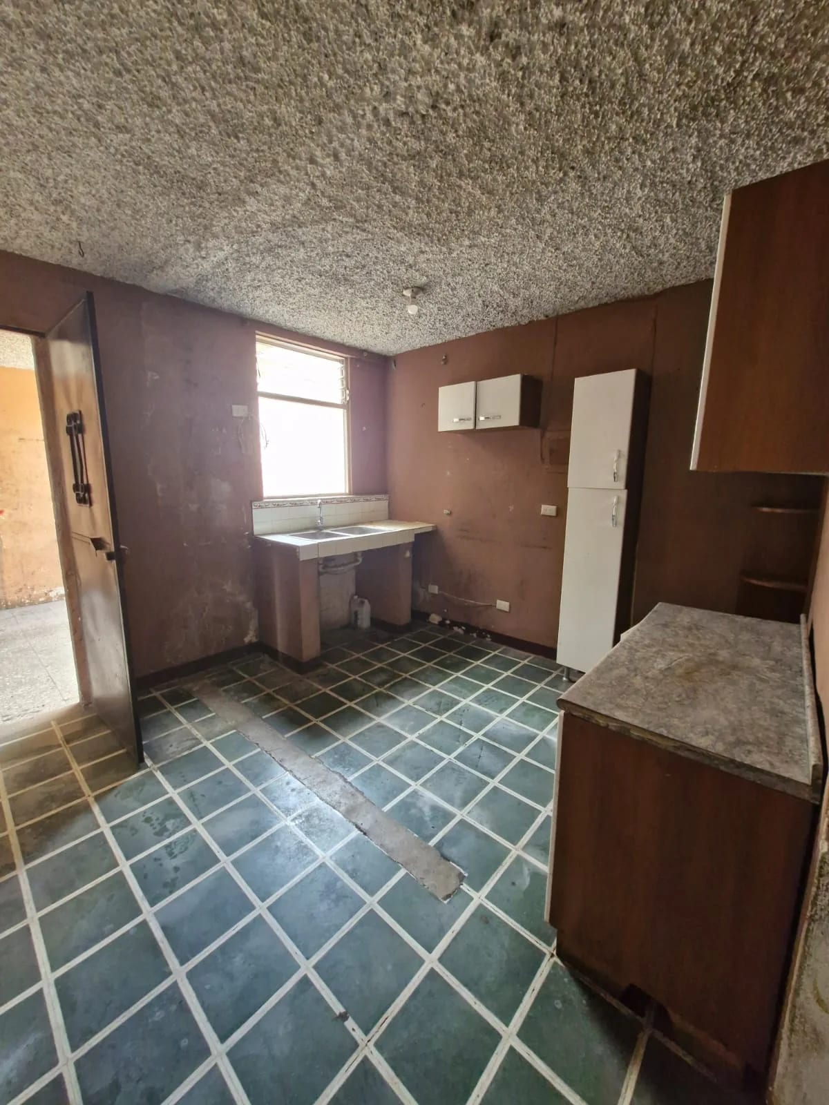 Casa en Venta en Zona 11 – Fuera de Garita - Colonia Granai & Townson — Casa en Venta en Zona 11, Guatemala, Ciudad — foto 9 de 11