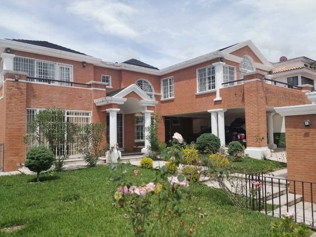 Venta o Alquiler Casa en la Montaña Zona 16 — Casa en Venta en Zona 16, Guatemala, Ciudad — foto 1 de 16