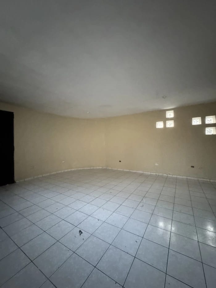 Casa en Renta para oficina en zona 9 — Casa en Alquiler en Zona 9, Guatemala, Ciudad — foto 4 de 6