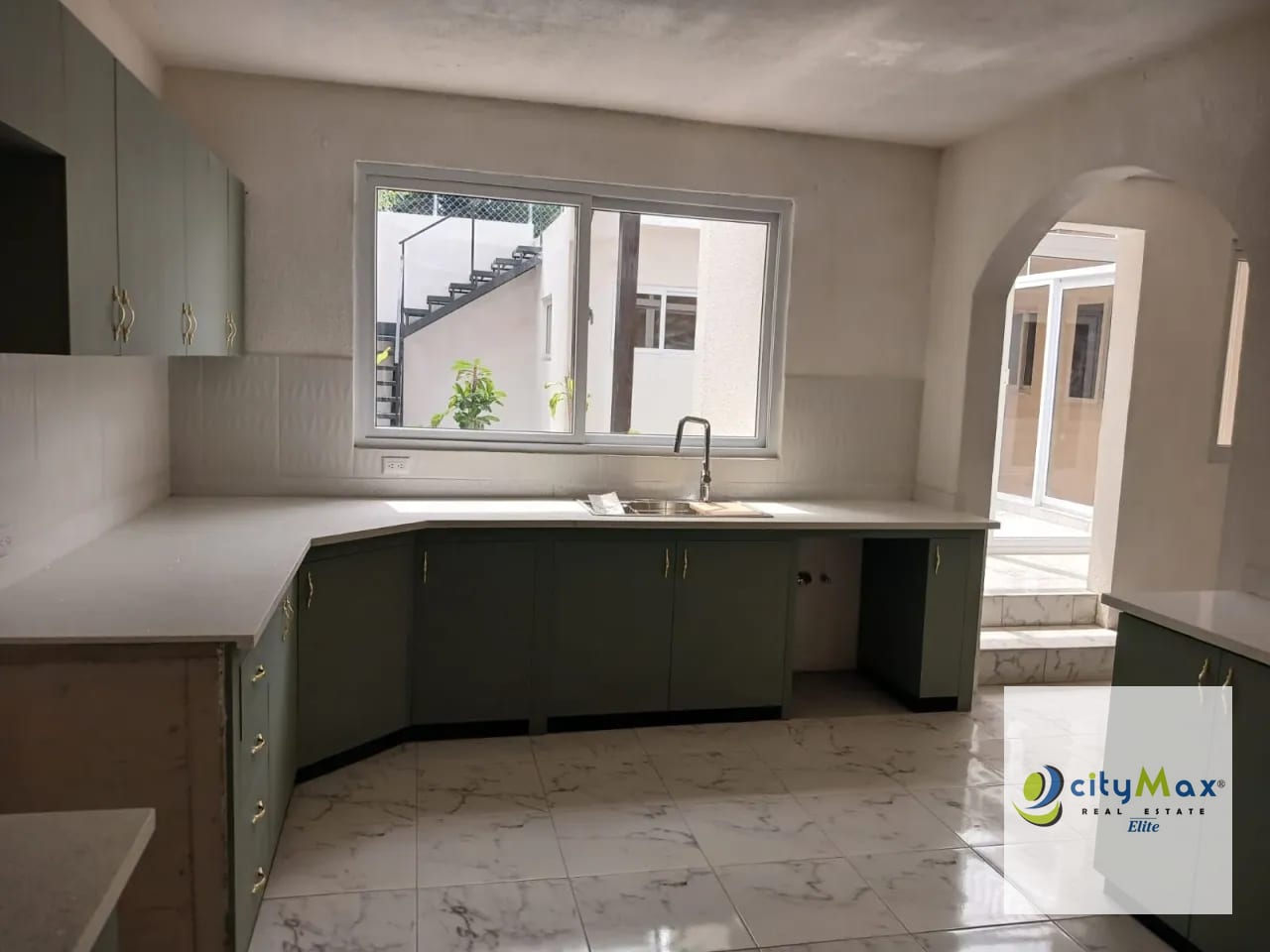 Casa Remodelada en Venta en Zona 1 — Casa en Venta en Zona 1, Guatemala, Ciudad — foto 11 de 15
