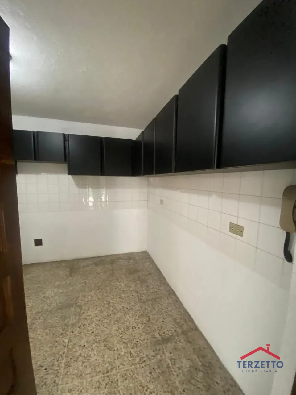 CASA CON USO COMERCIAL ZONA 15 VISTA HERMOSA 2 — Casa en Alquiler en Zona 15, Guatemala, Ciudad — foto 7 de 16
