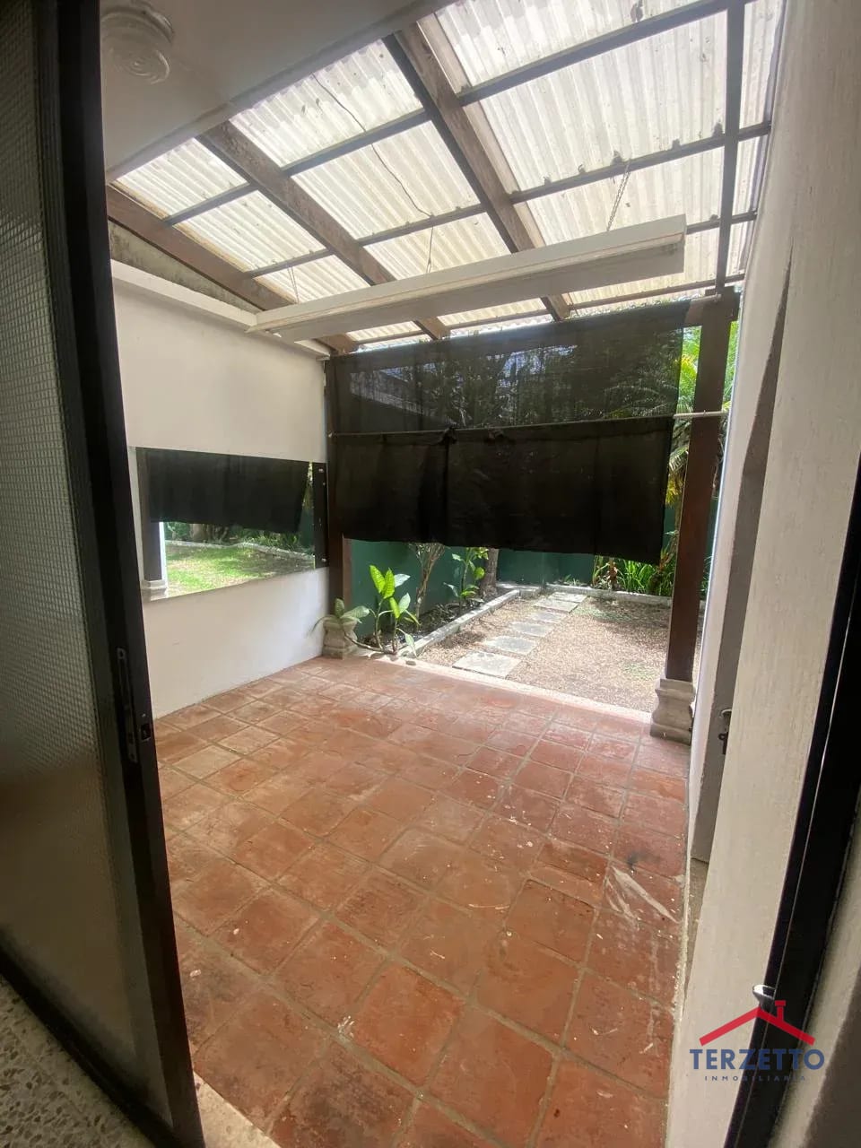 CASA CON USO COMERCIAL ZONA 15 VISTA HERMOSA 2 — Casa en Alquiler en Zona 15, Guatemala, Ciudad — foto 6 de 16