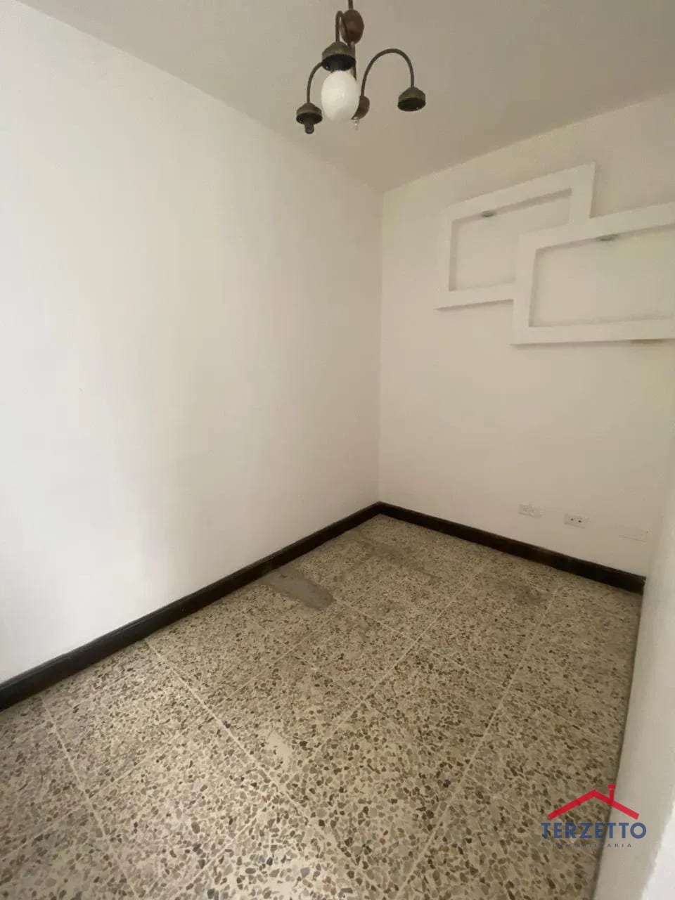 CASA CON USO COMERCIAL ZONA 15 VISTA HERMOSA 2 — Casa en Alquiler en Zona 15, Guatemala, Ciudad — foto 13 de 16