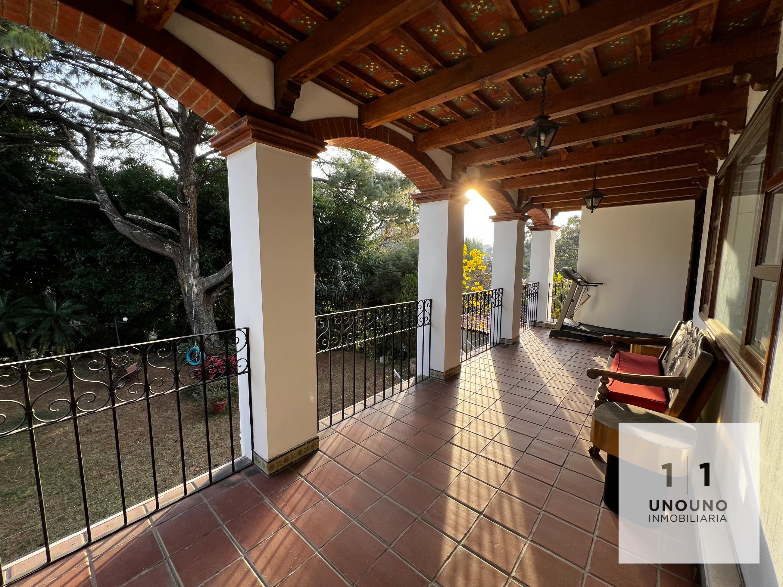 Espectacular propiedad en venta de 5 habitaciones en zona 15 - 10