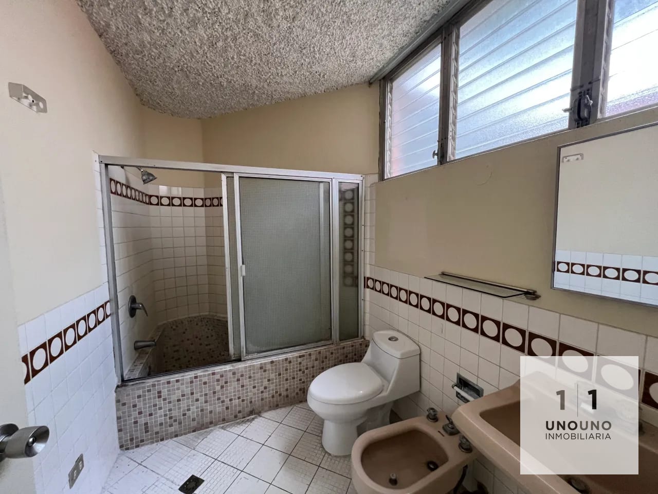 Casa en alquiler en zona 10 — Casa en Alquiler en Zona 10, Guatemala, Ciudad — foto 8 de 10