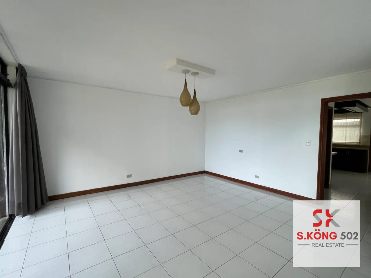 SE RENTA CASA GRANDE CON ENORME JARDÍN EN EL SOCORRO, Km. 12.7 HILLTOP, CES — Casa en Alquiler en Santa Catarina Pinula, Guatemala, Ciudad — foto 6 de 16