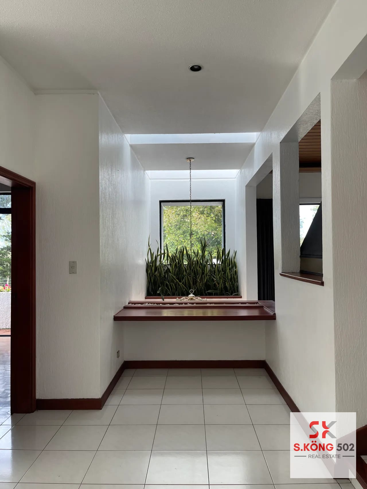 SE RENTA CASA GRANDE CON JARDÍN EN EL SOCORRO, Km. 12.7 HILLTOP, CES — Casa en Alquiler en El Socorro, Carretera a El Salvador, Guatemala, Ciudad — foto 14 de 17