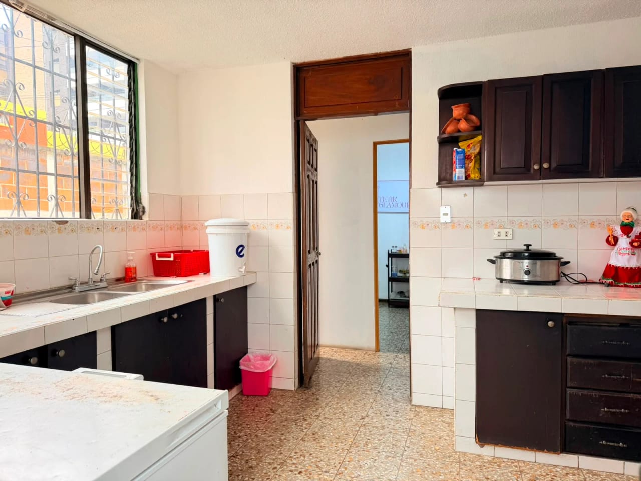 CASA PARA USO COMERCIAL EN RENTA EN ZONA 11 — Casa en Alquiler en Zona 11, Guatemala, Ciudad — foto 5 de 6