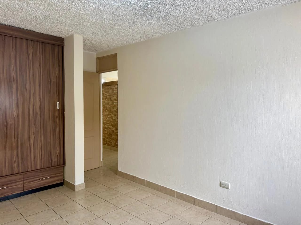 CASA EN VENTA EN ZONA 7. CIUDAD DE PLATA II — Casa en Venta en Ciudad de Plata, Zona 7, Guatemala, Ciudad — foto 10 de 17