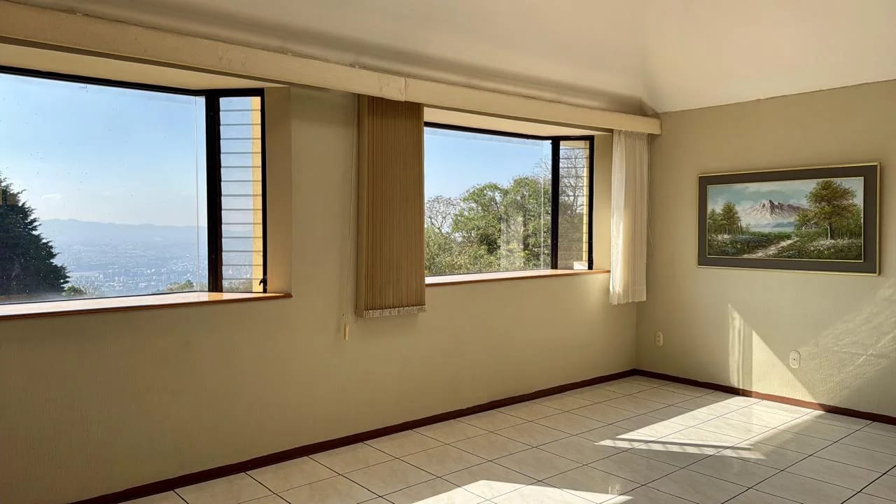 CASA EN VENTA EN CARRETERA A EL SALVADOR, KM 18.5, ACCESO POR LA BRECHA — Casa en Venta en Bosques de Villa Verde, Carretera a El Salvador, Guatemala, Ciudad — foto 12 de 16