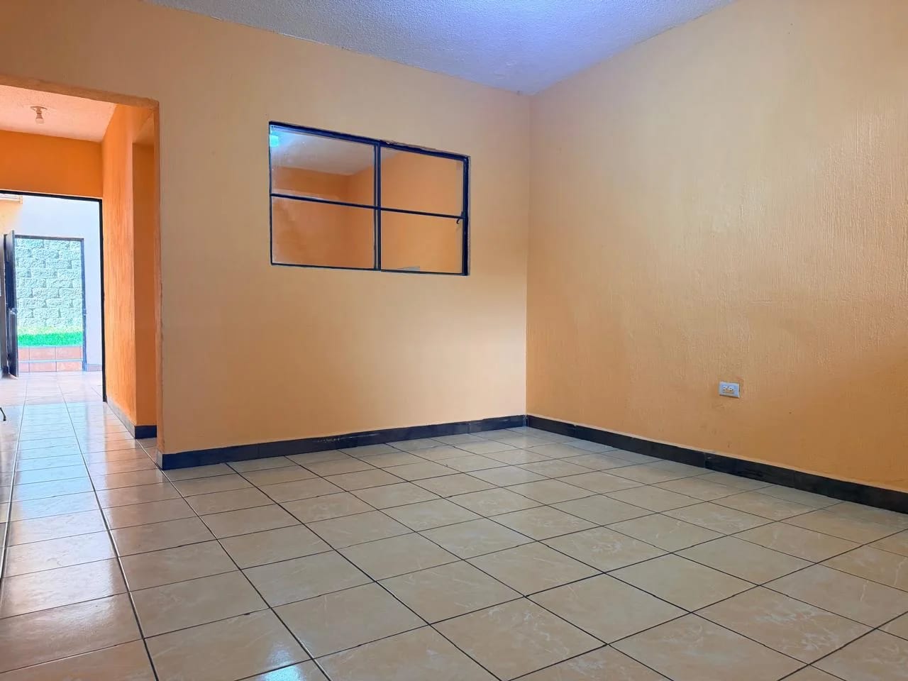 CASA EN VENTA EN VILLA LOBOS, VILLA NUEVA — Casa en Venta en Villa Nueva, Guatemala, Ciudad — foto 3 de 16