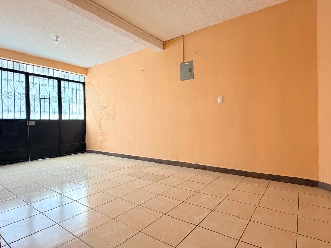 CASA EN VENTA EN VILLA LOBOS, VILLA NUEVA — Casa en Venta en Villa Nueva, Guatemala, Ciudad — foto 2 de 16