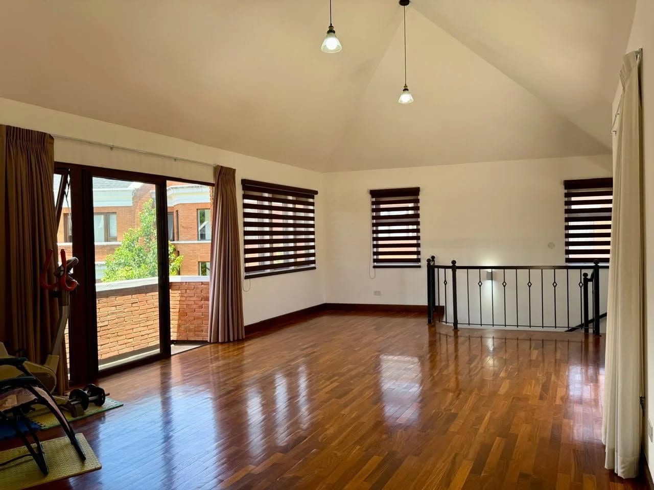 CASA EN VENTA EN ZONA 10, PASAJE OAKLAND — Casa en Venta en Pasaje Oakland, Zona 10, Guatemala, Ciudad — foto 10 de 16