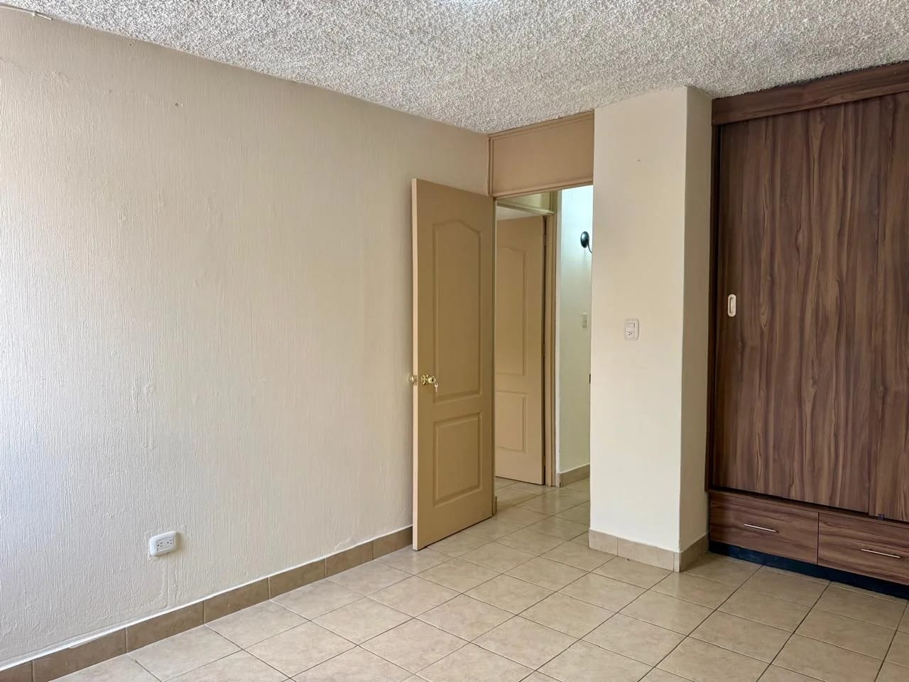 CASA EN VENTA EN ZONA 7, CIUDAD DE PLATA — Casa en Venta en Ciudad de Plata, Zona 7, Guatemala, Ciudad — foto 10 de 17