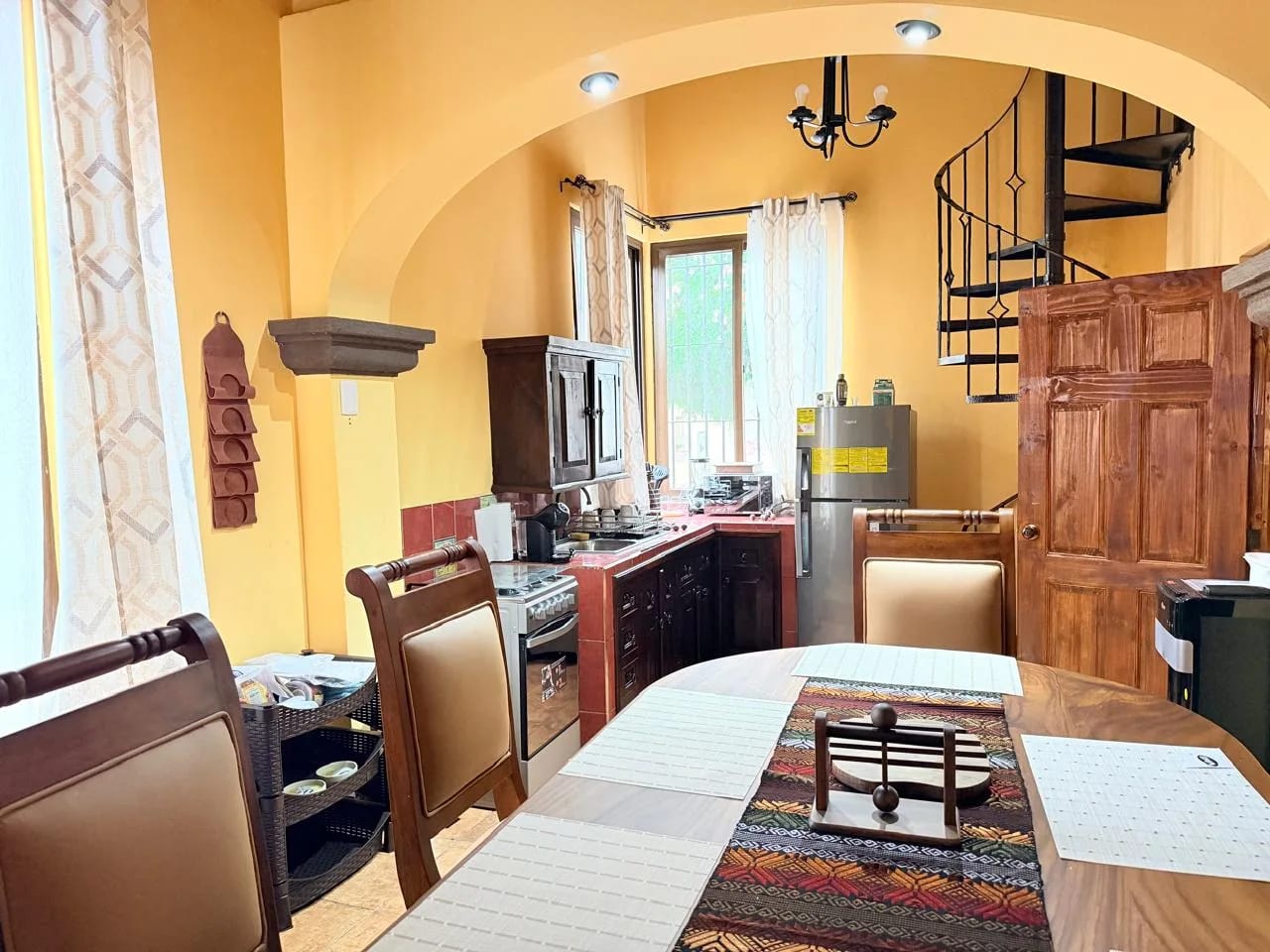 Casa en Renta en Antigua Guatemala — Casa en Alquiler en Antigua, Sacatepéquez — foto 2 de 14