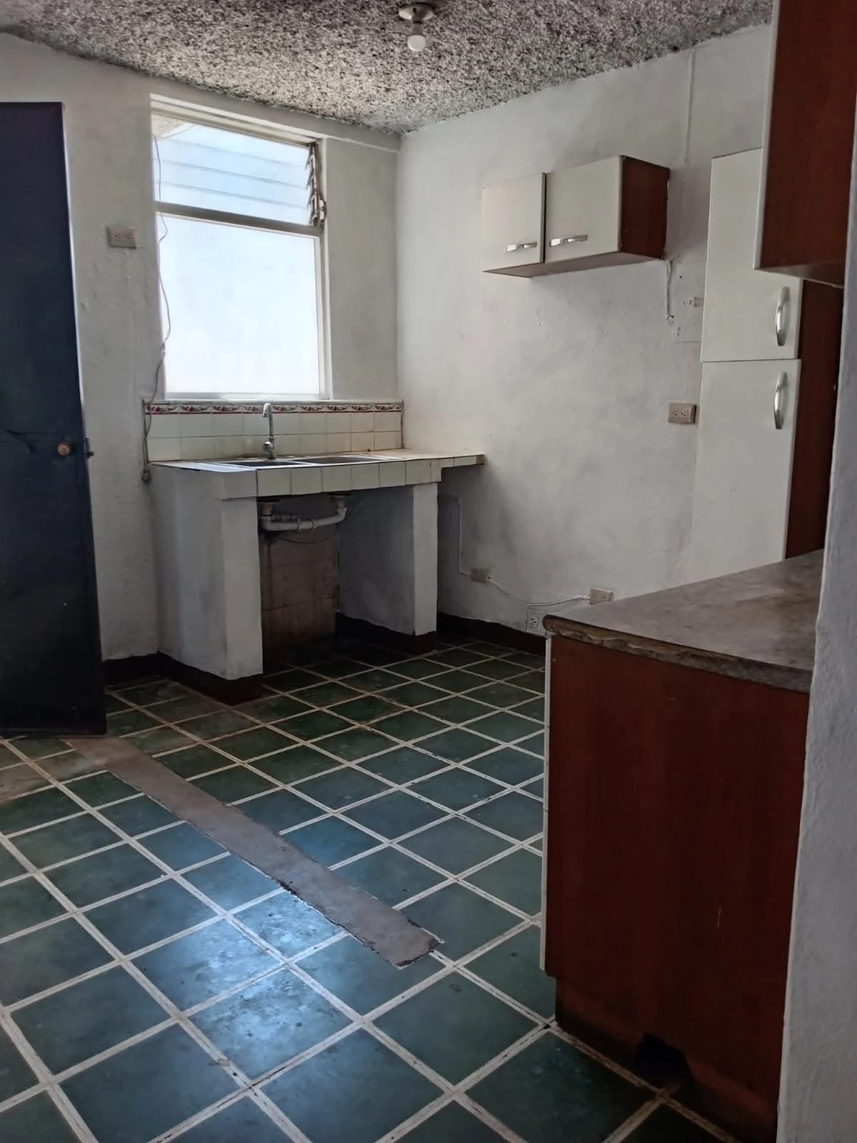 Casa en Venta en Zona 11, Granai & Townson — Casa en Venta en Granai & Townson, Zona 11, Guatemala, Ciudad — foto 5 de 14