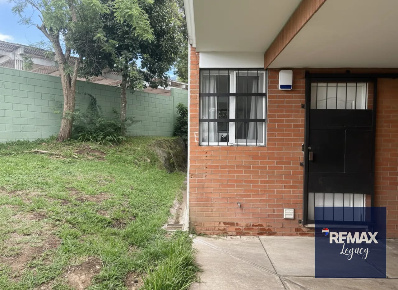 CASA RENTA | CONDOMINIO JARDINES DEL PRADO — Casa en Alquiler en El Prado, Zona 10, Guatemala, Ciudad — foto 8 de 12