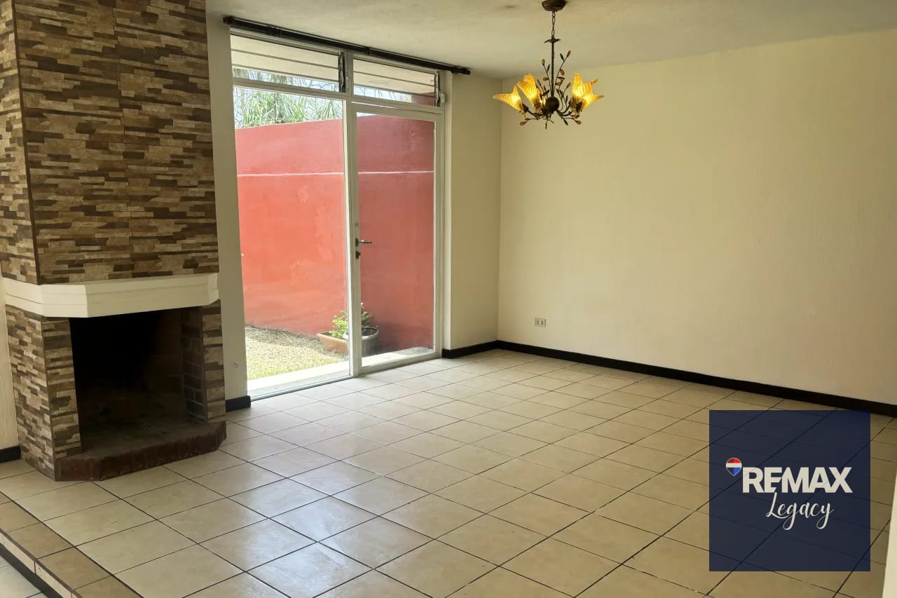 Casa Renta | Condominio | Santa Catarina Pinula — Casa en Alquiler en Santa Catarina Pinula, Guatemala, Ciudad — foto 3 de 7