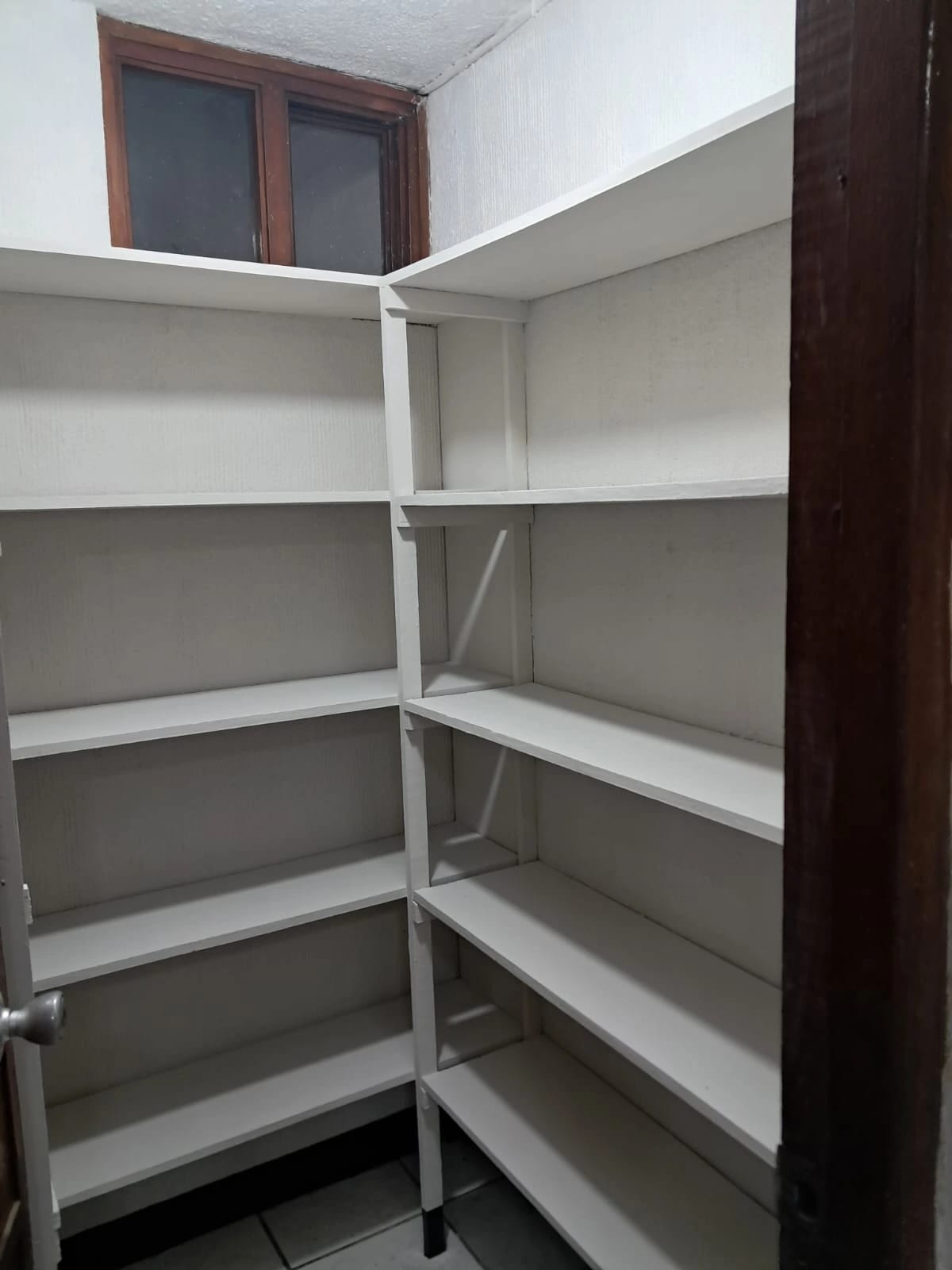 Amplio apartamento tipo casa en renta | Zona 1 | Primer nive — Casa en Alquiler en Zona 1, Guatemala, Ciudad — foto 4 de 15