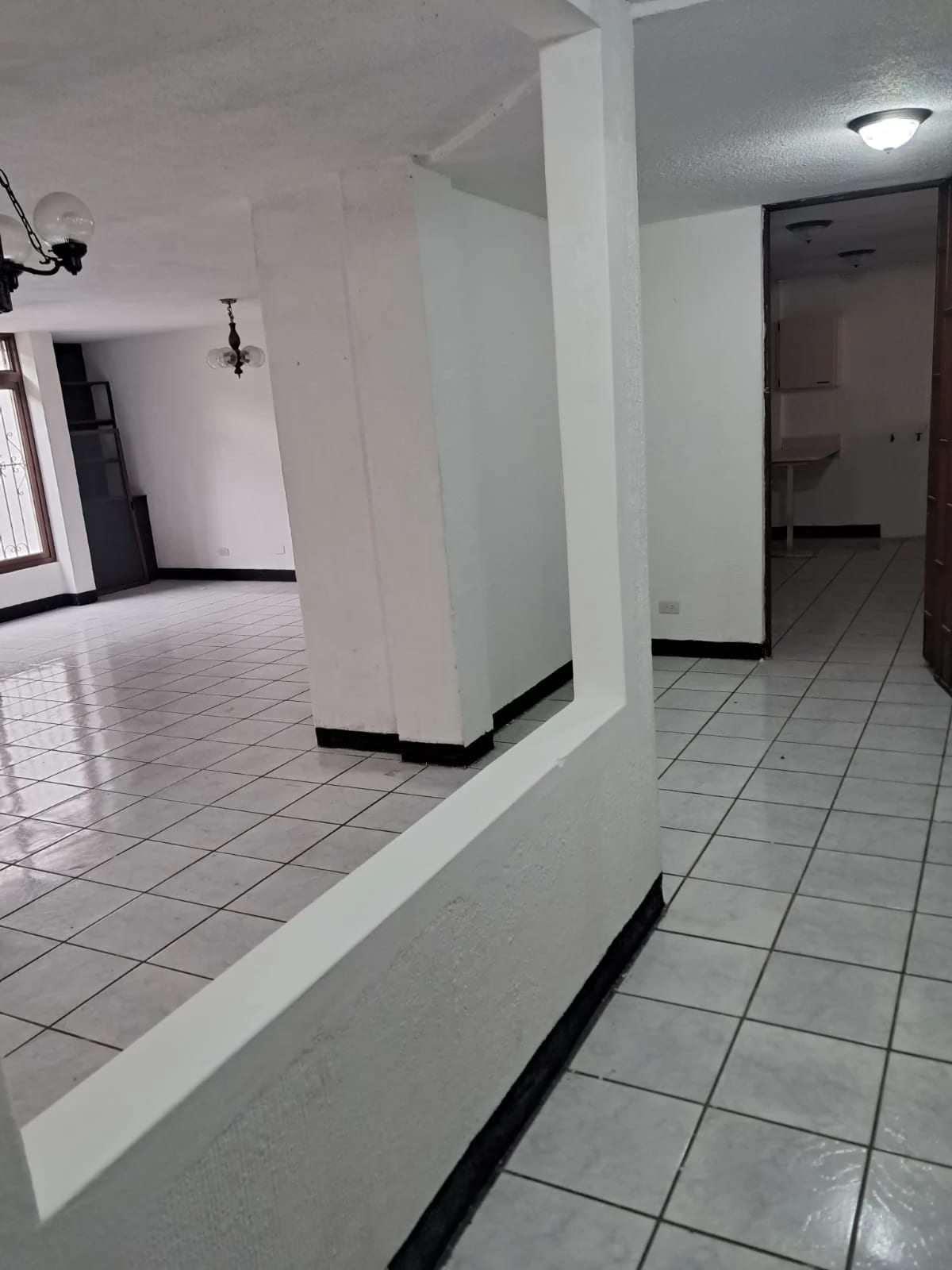 Amplio apartamento tipo casa en renta | Zona 1 | Primer nive — Casa en Alquiler en Zona 1, Guatemala, Ciudad — foto 15 de 15