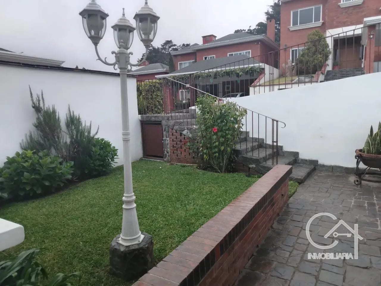 Casa en renta, Entre Bosques, Km 18.5 CAES — Casa en Alquiler en Santa Catarina Pinula, Guatemala, Ciudad — foto 2 de 10