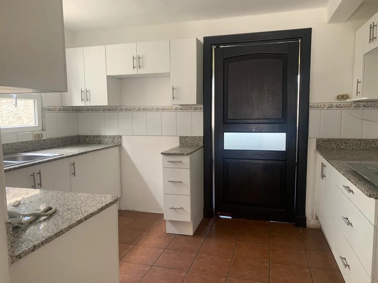 BONITA CASA EN SELECTO CONDOMINIO KM 13 CAES — Casa en Alquiler en Carretera a El Salvador, Guatemala, Ciudad — foto 6 de 12