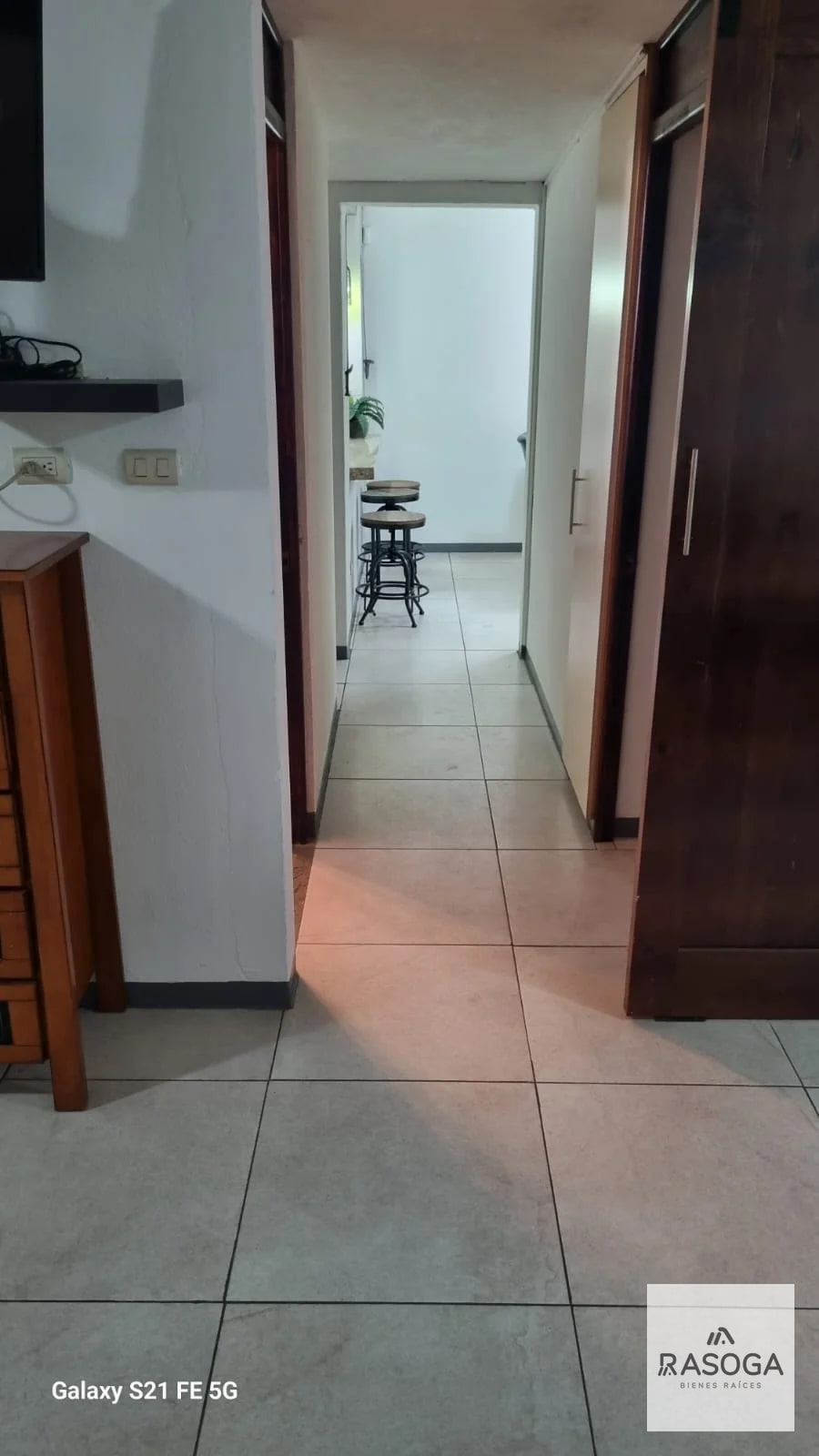 CASA SEMIAMUEBLADA EN ALQUILER EN ZONA 5, JARDINES DE LA ASUNCIÓN — Casa en Alquiler en Jardines de La Asunción, Zona 5, Guatemala, Ciudad — foto 4 de 5