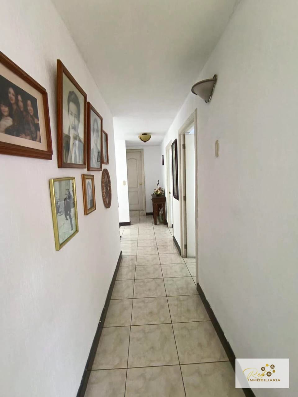 VENTA DE PROPIEDAD EXCLUSIVA EN SAN CRISTOBAL, ZONA 8 DE MIXCO — Casa en Venta en Zona 8 Mixco, Guatemala, Ciudad — foto 6 de 12