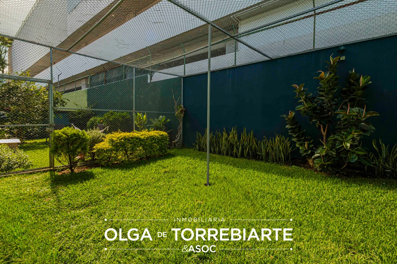 Casa en renta Zona 10 — Casa en Alquiler en Zona 10, Guatemala, Ciudad — foto 5 de 11
