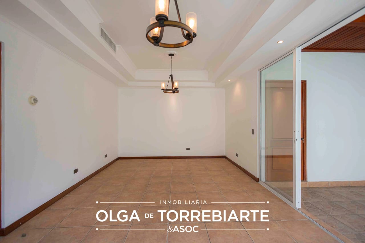 Casa en Condominio Portal del Cortijo, Zona 10 — Casa en Alquiler en Zona 10, Guatemala, Ciudad — foto 7 de 17