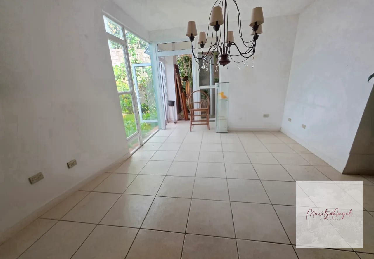 Casa en Renta en Zona 16 — Casa en Alquiler en Zona 16, Guatemala, Ciudad — foto 2 de 14