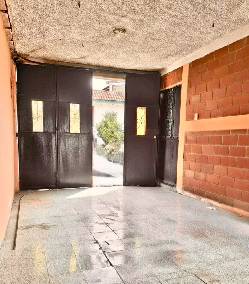 Zona 2 de Mixco • Casa en Venta • Colonia Molino de las Flores - 3