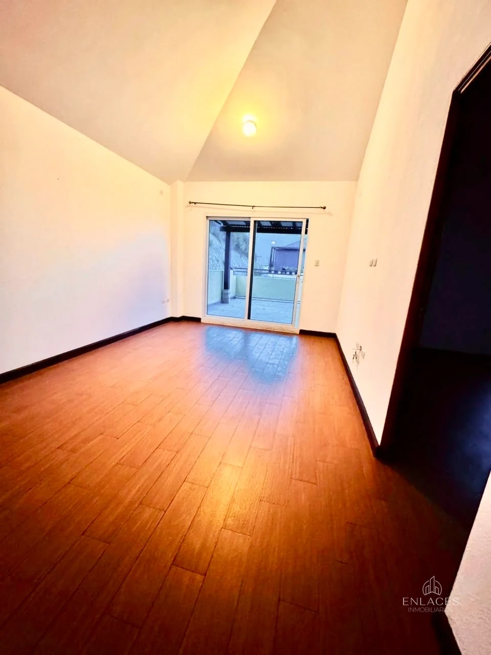 Km. 18.5 CAES • Casa en Renta • Condominio Bosques de Arrazola - 3