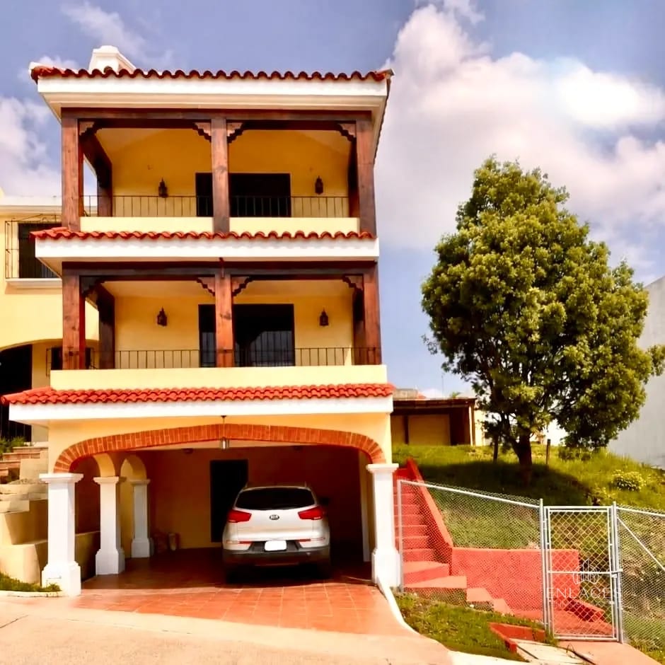 Km 16.5 CAES • Casa en Renta • Bouganvilias de Arrazola — Casa en Alquiler en Bouganbilias de Arrazola, Carretera a El Salvador, Guatemala, Ciudad — foto 1 de 15