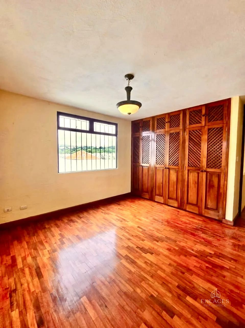 Km 16.5 CAES • Casa en Renta • Bouganvilias de Arrazola — Casa en Alquiler en Bouganbilias de Arrazola, Carretera a El Salvador, Guatemala, Ciudad — foto 13 de 15