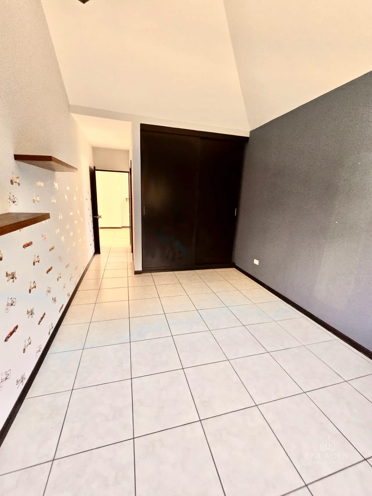 Zona 16 • Casa en Venta • Condominio Vistas de San Isidro — Casa en Venta en Zona 16, Guatemala, Ciudad — foto 10 de 15