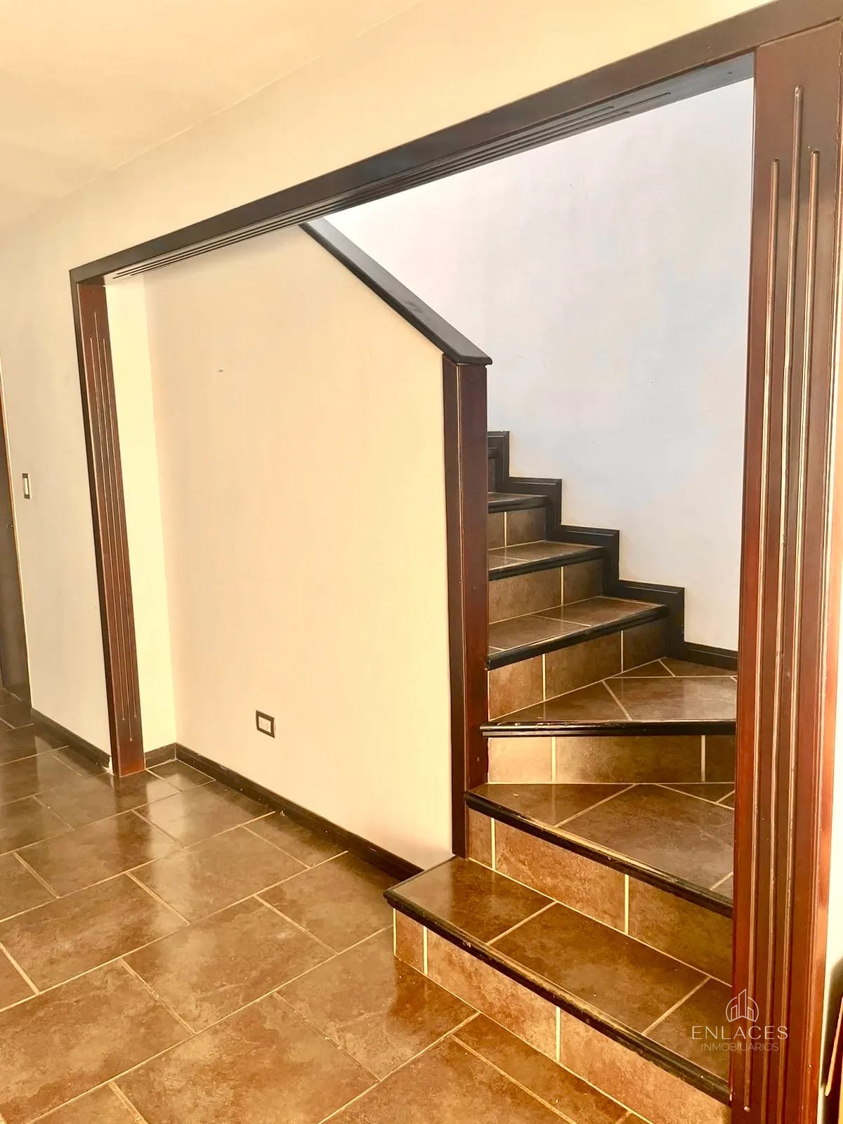 Km 21.5 CAES • Casa en Venta • Condominio Cumbres de la Arboleda — Casa en Venta en Cumbres de La Arboleda, Carretera a El Salvador, Guatemala, Ciudad — foto 6 de 17