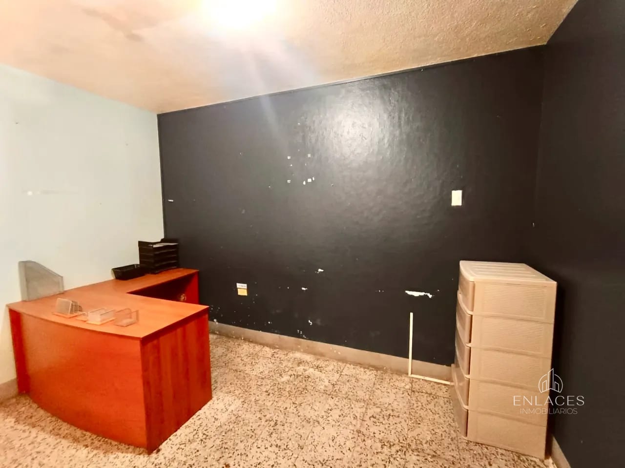 Zona 5 • Casa para Uso Comercial en Renta • Fuera de garita — Casa en Alquiler en Zona 5, Guatemala, Ciudad — foto 4 de 16