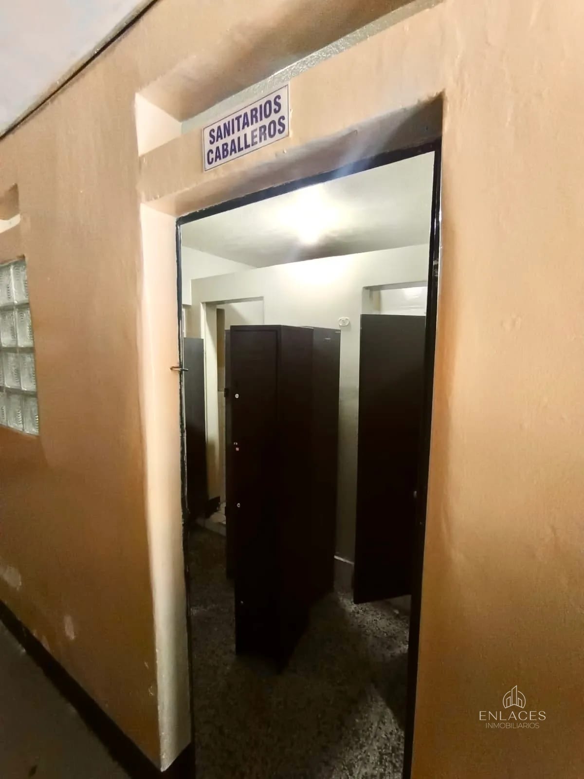 Zona 5 • Casa para Uso Comercial en Renta • Fuera de garita — Casa en Alquiler en Zona 5, Guatemala, Ciudad — foto 15 de 16