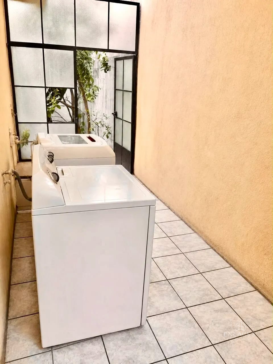 Zona 8 de Mixco • Casa en Venta • Condominio Pinares de San Cristóbal — Casa en Venta en Pinares de San Cristobal, Zona 8 Mixco, Guatemala, Ciudad — foto 6 de 6